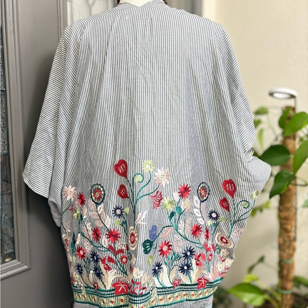 Francesca’s Striped Multi Colored Embroidered Flo… - image 3